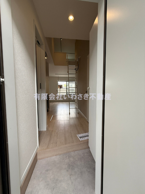 玄関　同タイプ別部屋参考写真
