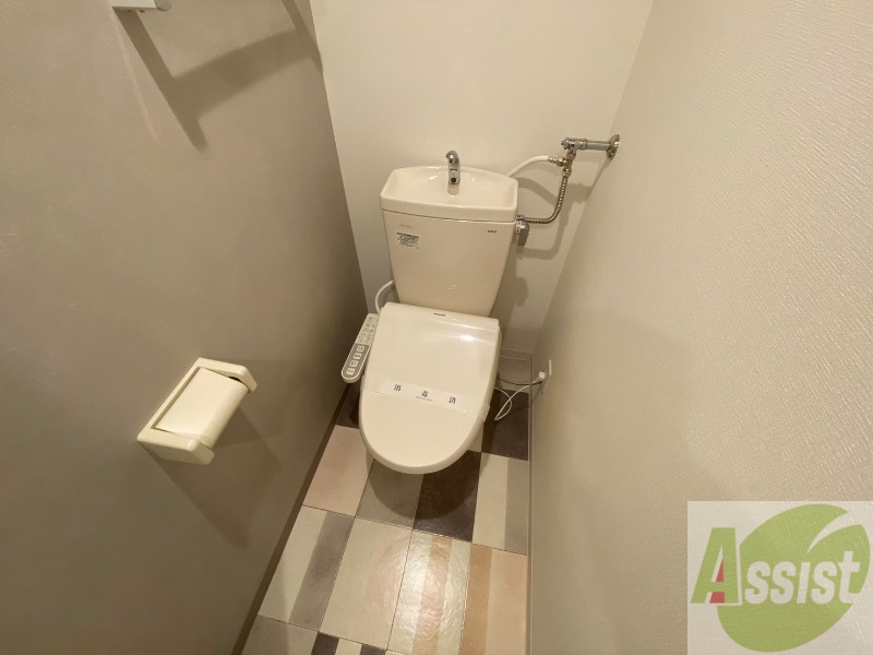 トイレ　トイレです。ウォシュレット付を探している方、おすすめです。