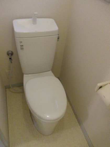 トイレ　別の部屋の写真（参考）