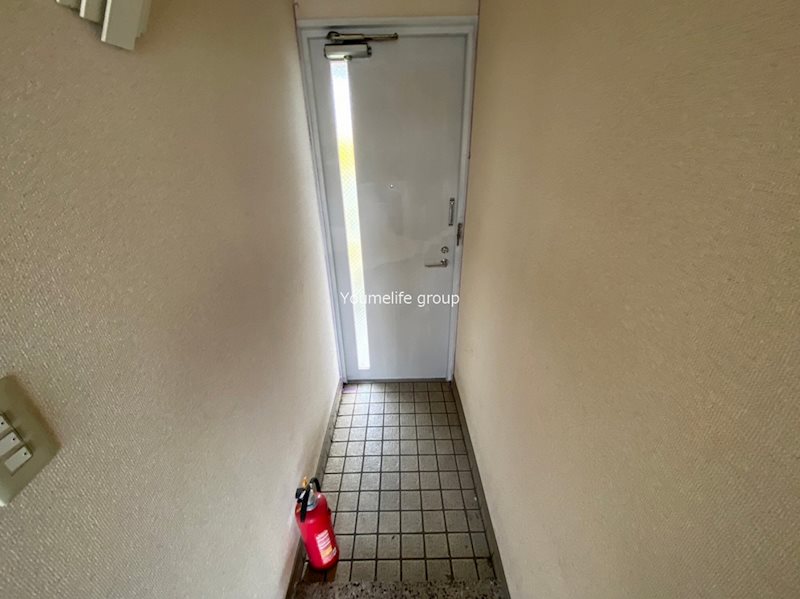 玄関　同タイプ参考写真