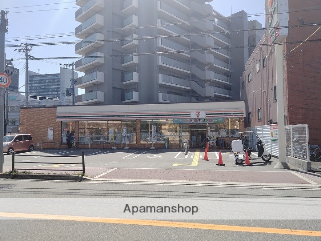 コンビニ　セブン－イレブン吹田豊二店（コンビニ）まで267m
