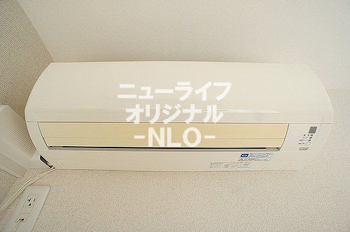 その他設備　快適な暮らしに欠かせないエアコン付☆