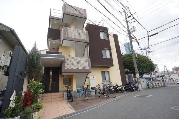 建物外観　オンライン内覧実施中