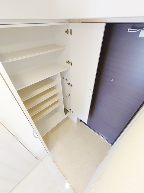 玄関　シューズＢＯＸ付・玄関