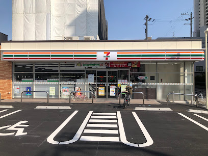 コンビニ　セブンイレブン 大阪高倉町1丁目店（コンビニ）まで56m