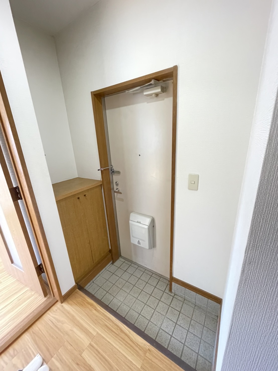 玄関　他号室