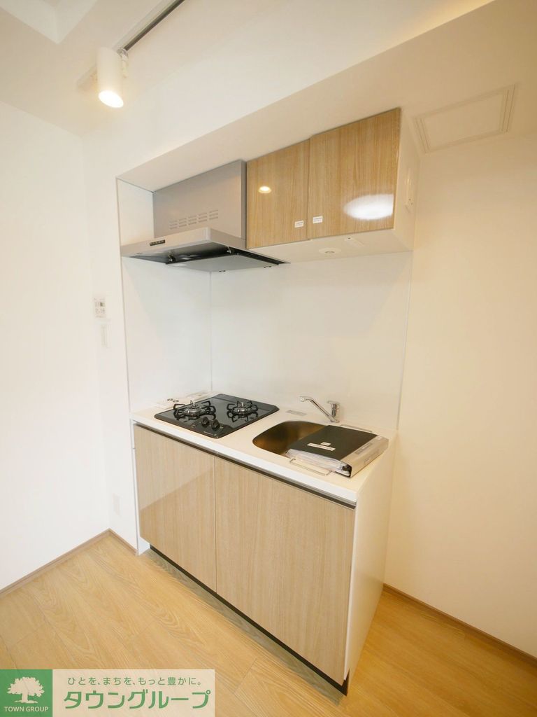 キッチン　玄関