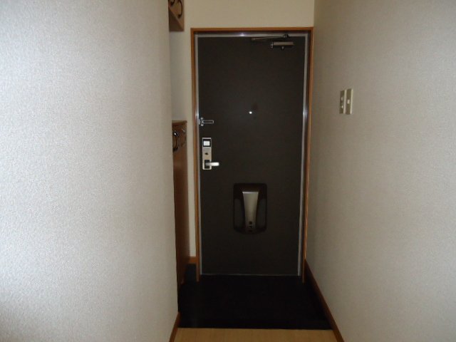玄関　玄関（イメージ）