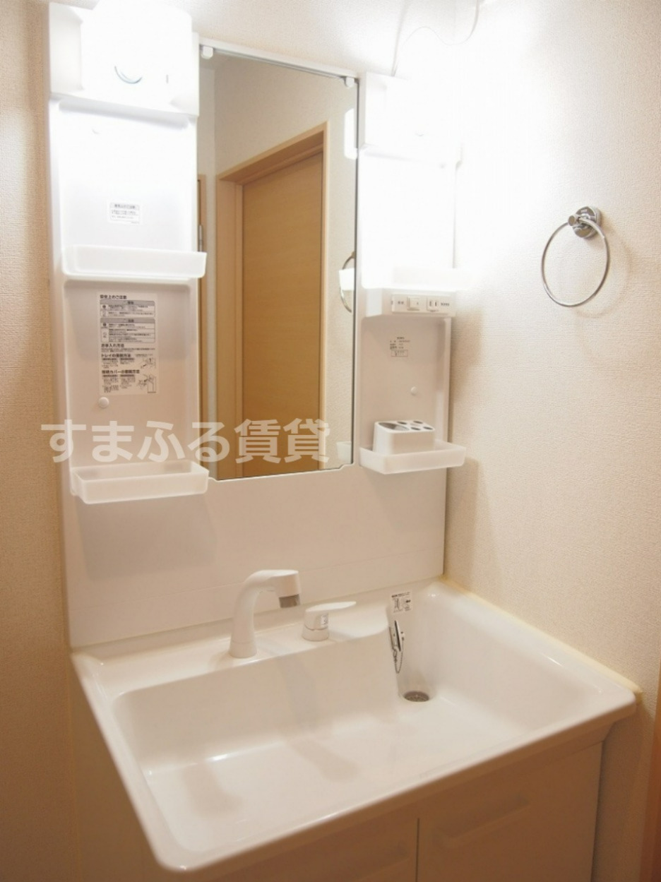 洗面設備　同仕様