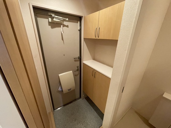 玄関　※別部屋の写真です