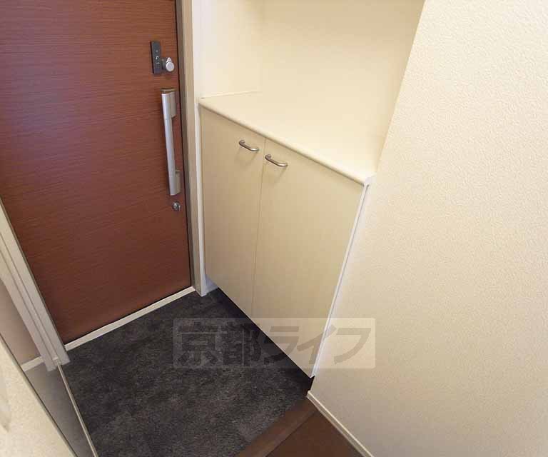 玄関　充実の玄関周りです