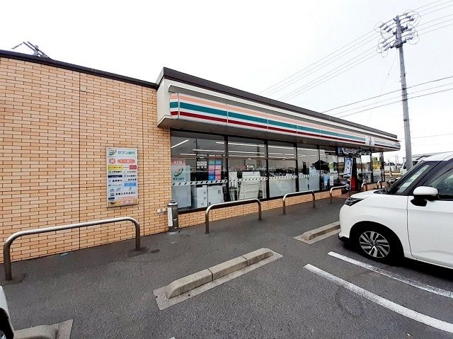 コンビニ　セブンイレブン大垣赤坂町店（コンビニ）まで714m