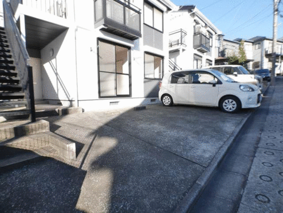 駐車場　敷地内駐車場