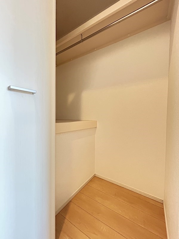 収納　当物件の参考写真です。(同建物の部屋)
