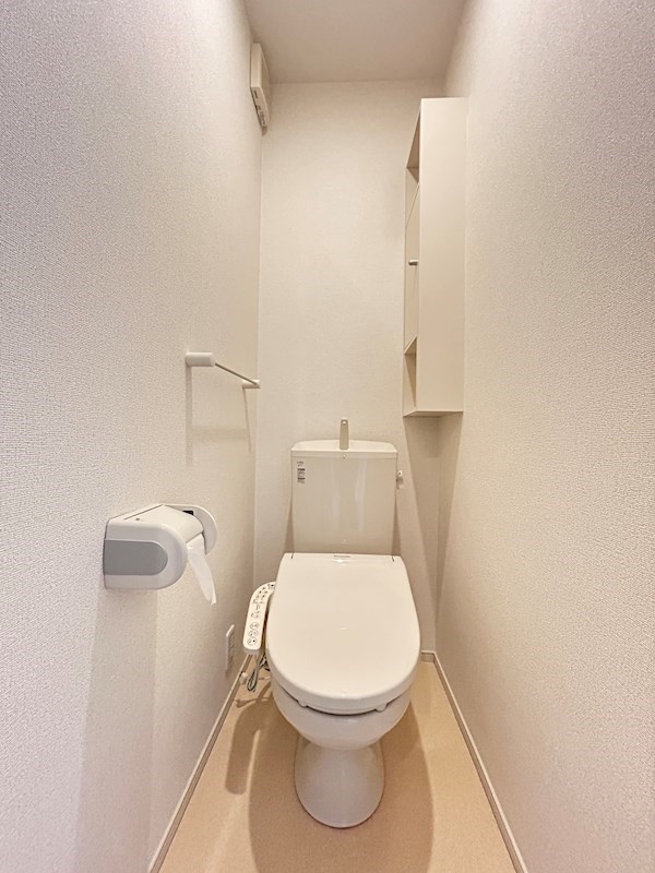 トイレ　当物件の参考写真です。(同建物の部屋)