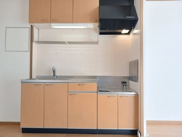 キッチン　コンパクトなキッチンで掃除もラクラク