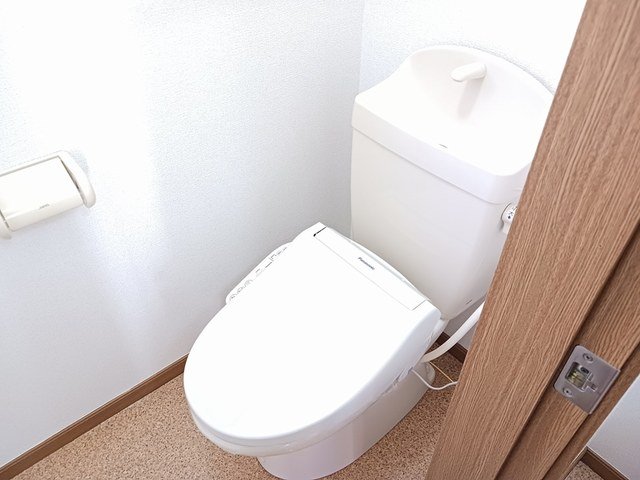 トイレ　コンパクトで使いやすいトイレです