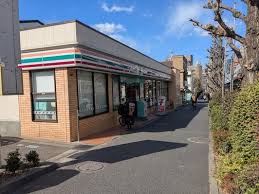コンビニ　セブンイレブン西五反田6丁目店（コンビニ）まで318m
