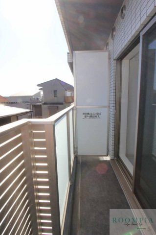 バルコニー　※同タイプの別のお部屋になります