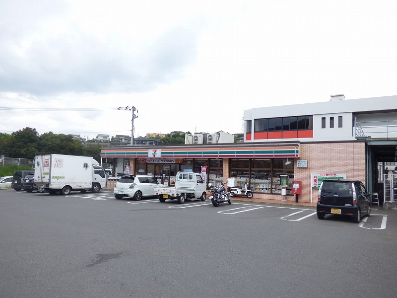 コンビニ　セブンイレブン諫早多良見町店（コンビニ）まで1269m