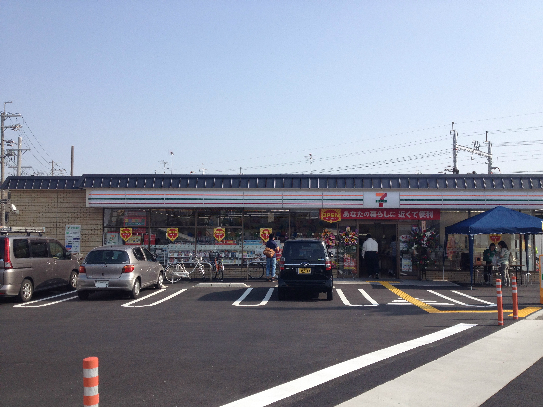 コンビニ　セブンイレブン 京都上桂前田町店（コンビニ）まで310m