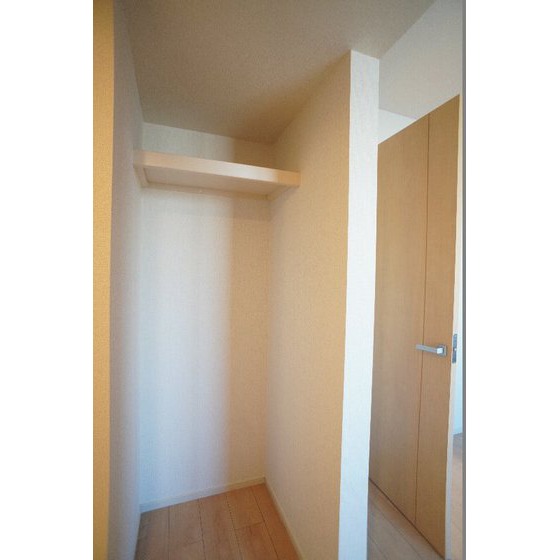 収納　※同仕様、別の部屋の写真です