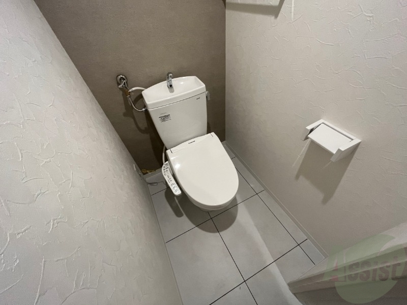 トイレ　トイレです。ウォシュレット付を探している方、おすすめです。