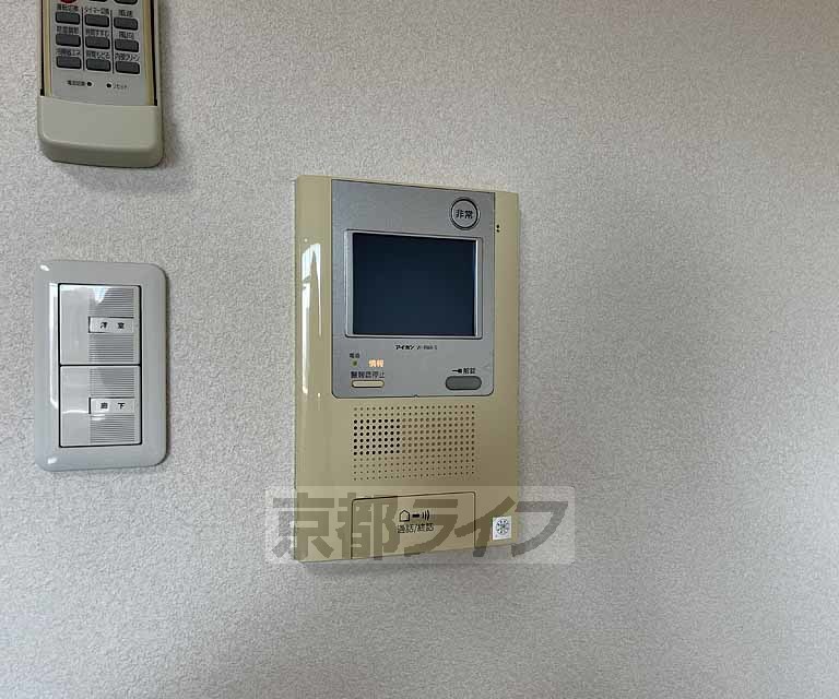 セキュリティ　ＴＶモニターホンで訪問者を確認できて安心です。