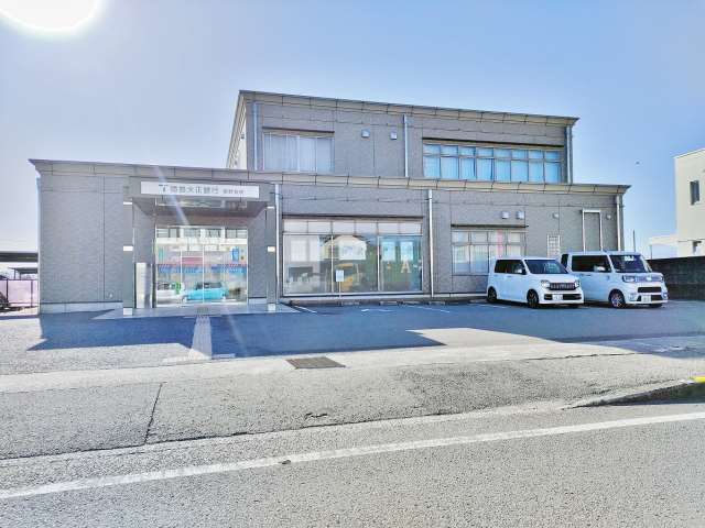 銀行　（株）徳島銀行／板野支店（銀行）まで528m