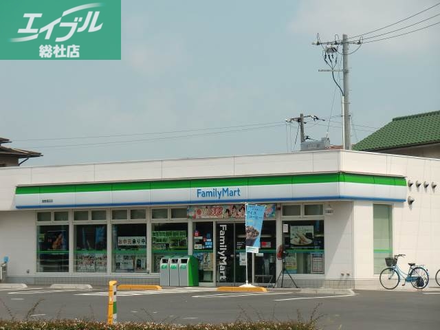 コンビニ　ファミリーマート倉敷大内店（コンビニ）まで1080m