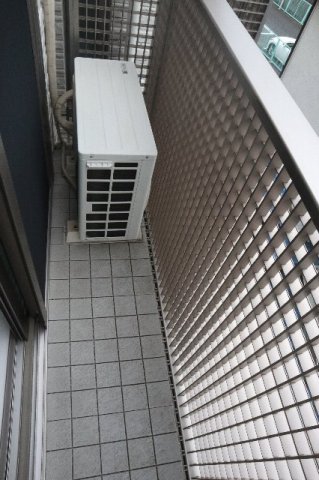 バルコニー　お洋服もしっかりかわきます