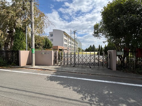 中学校　第一中学校（中学校）まで632m