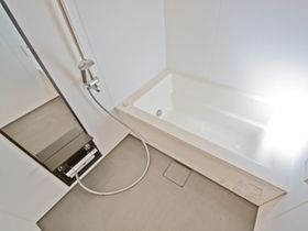 バス・シャワールーム　写真は同タイプ住居です。