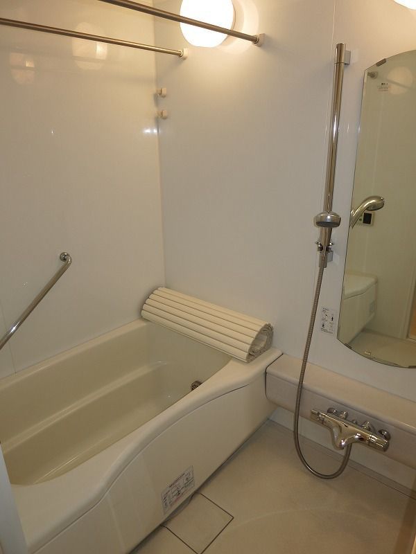 バス・シャワールーム　別タイプ部屋　参考写真です