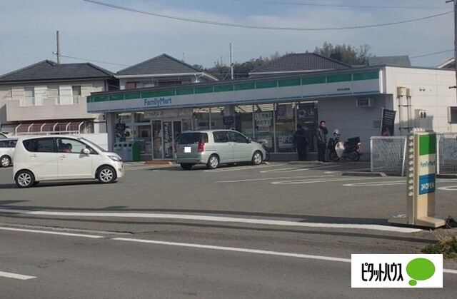 コンビニ　ファミリーマート法花大橋北店（コンビニ）まで671m