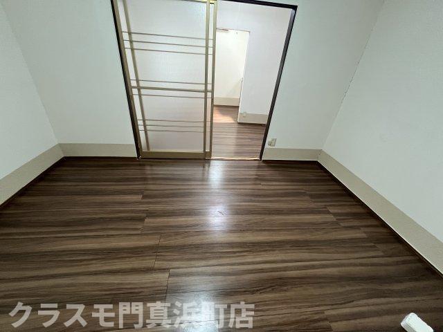 居室・リビング　イメージとして同建物他部屋を表示しています