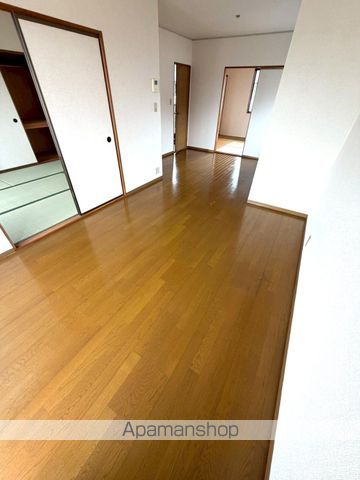 池田ファミリーゼーション D棟の居間写真