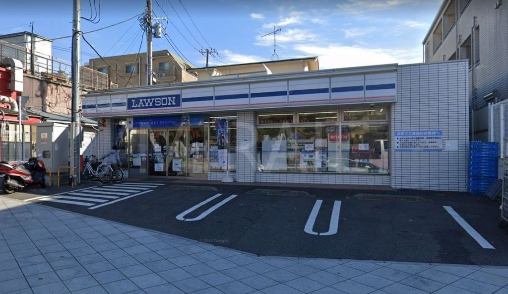 コンビニ　ローソン鎌倉小町一丁目店（コンビニ）まで390m