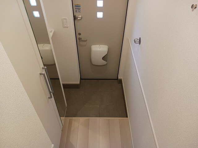 玄関　落ち着いた玄関です