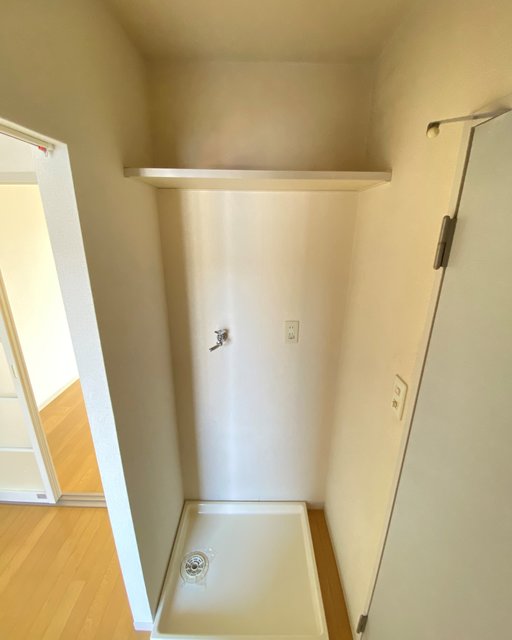 その他設備　写真は同建物の別のお部屋です。