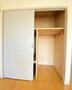 収納　写真は同建物の別のお部屋です。