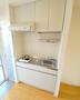 キッチン　写真は同建物の別のお部屋です。