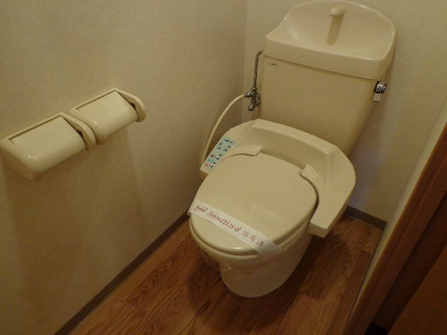 トイレ　シャワー付トイレ