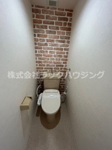 トイレ　画像と現状が異なる場合は現状優先となります。