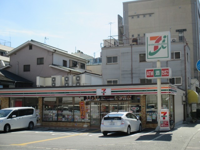 コンビニ　セブンイレブン（コンビニ）まで158m