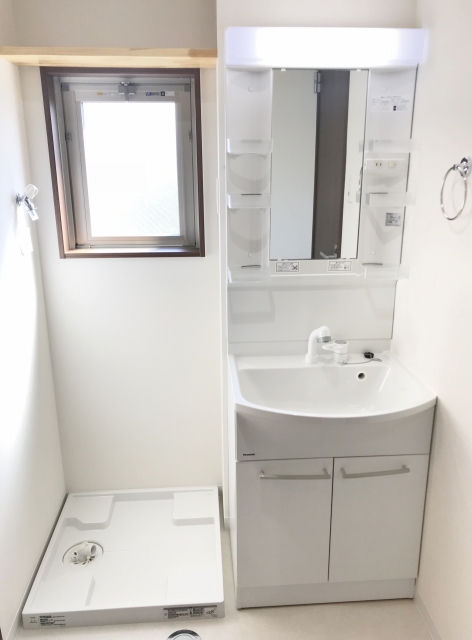 洗面設備　※同タイプの部屋写真です