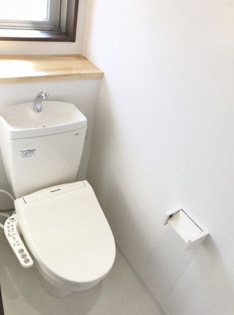 トイレ　※同タイプの部屋写真です