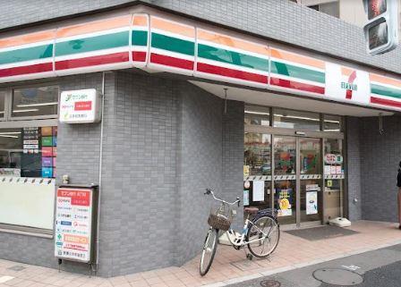 コンビニ　セブンイレブン 江東南砂1丁目店（コンビニ）まで272m