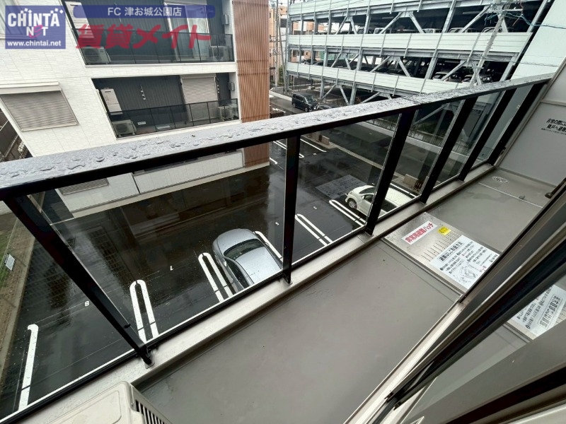 バルコニー　別部屋同型タイプ