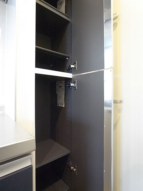 玄関　※同建物別部屋参考写真